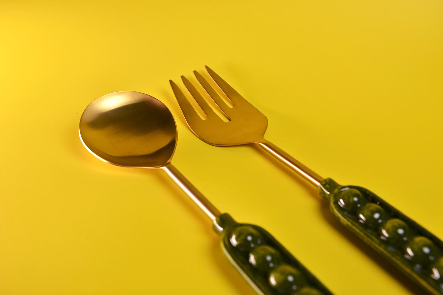 Pea in a Pod Salad Servers
